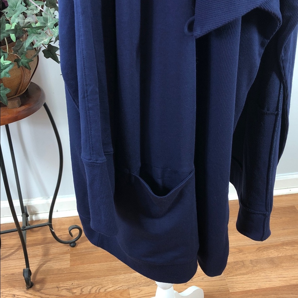 Chico’s Synergy Navy Women's Wrap Cadigan Blue Long Sleeve One Button Lagenlook - Picture 3 of 16